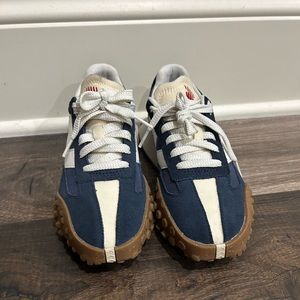 New balance mens sneakers